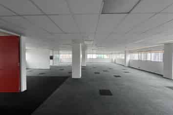 Full floor office - Webb Street 