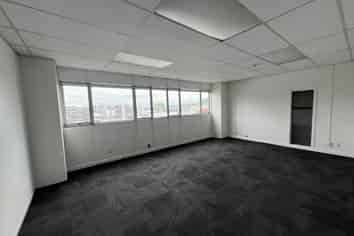 Full floor office - Webb Street 