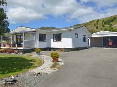 131 Fortescue Street, Mahia