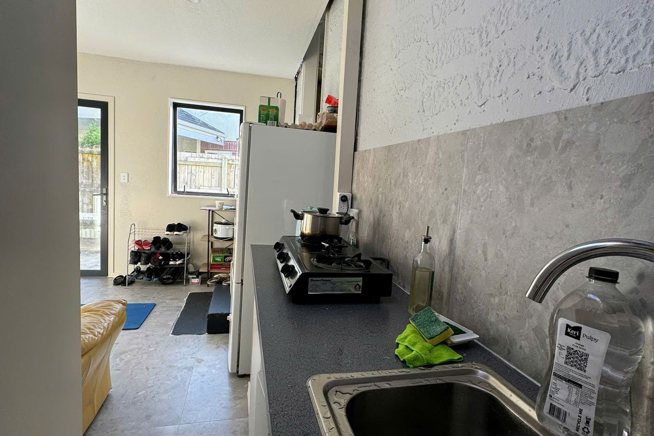 Modern 2-Bedroom Unit in Papatoetoe - Więcej