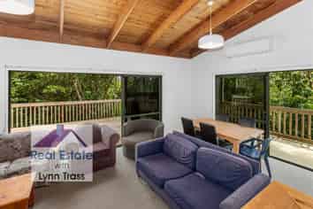  329 Beach Road (Off Pah Road), Onerahi