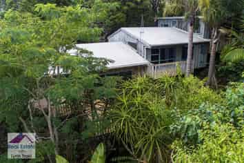  329 Beach Road (Off Pah Road), Onerahi