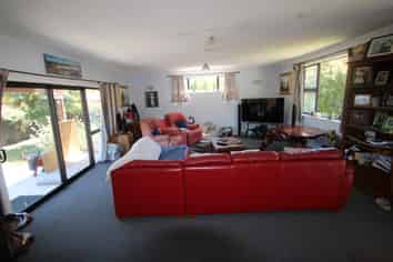 47 Black Peak Road, Omarama