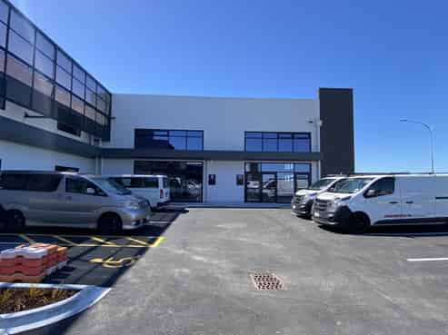 Brand new, high profile property with commercial zoning
