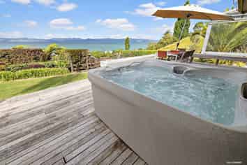 1843B East Coast Road, Kaiaua
