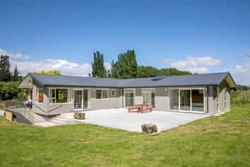 5892 Ettrick - Raes Junction Road, Roxburgh