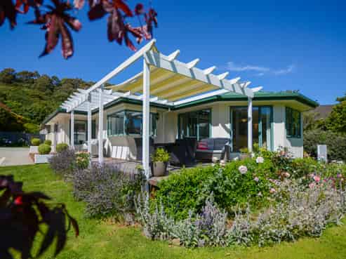 39B Pawsons Valley Road, Duvauchelle