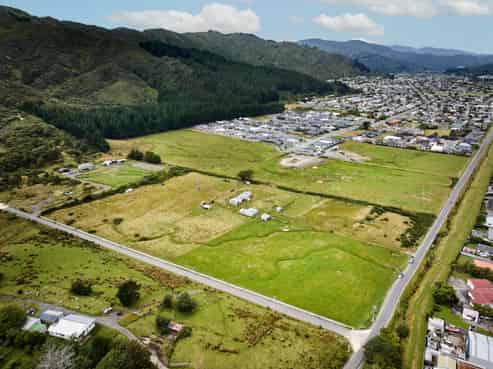 104 Upper Fitzherbert Road, Wainuiomata