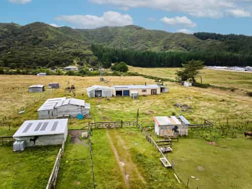 104 Upper Fitzherbert Road, Wainuiomata