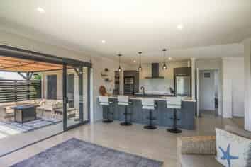 10 Settlers View, Waipu
