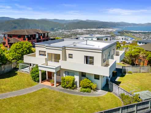 39 Arahiwi Grove, Tirohanga