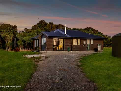229D Hoani Road, Okato