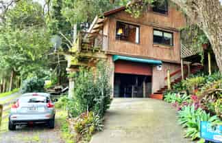 129 Riverside Drive, Parahaki