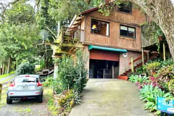 129 Riverside Drive, Parahaki