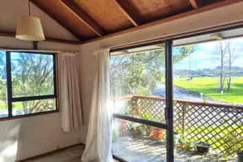 129 Riverside Drive, Parahaki