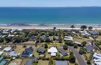 205 Kenwood Drive, Matarangi