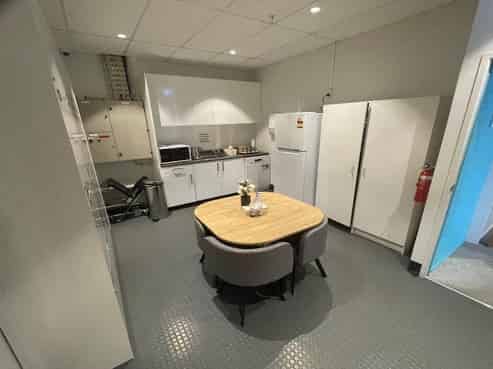 Well Located Retail in Popular Centre