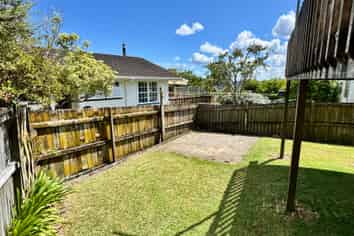 90b Birkdale Road, Birkdale