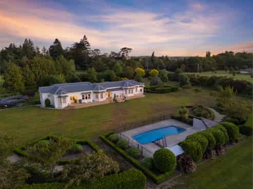 183 Willow Park Drive, Masterton