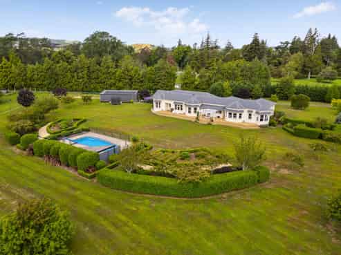 183 Willow Park Drive, Masterton