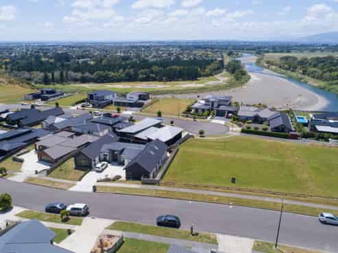 16 Vaucluse Heights, Fitzherbert