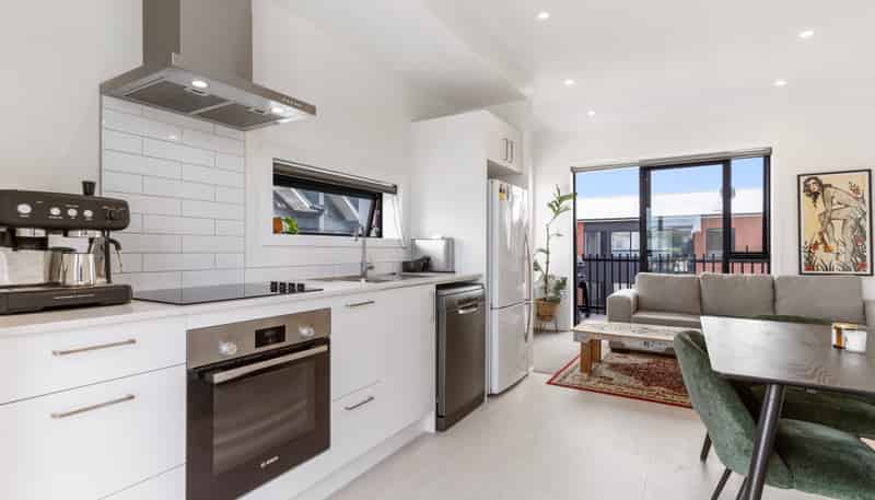 201/100 Cadness Street, Northcote
