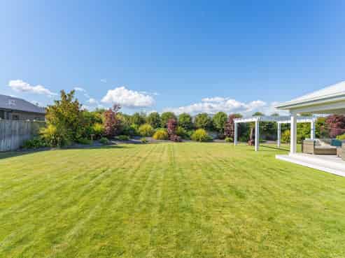 8 Pukatea Lane, Kinloch