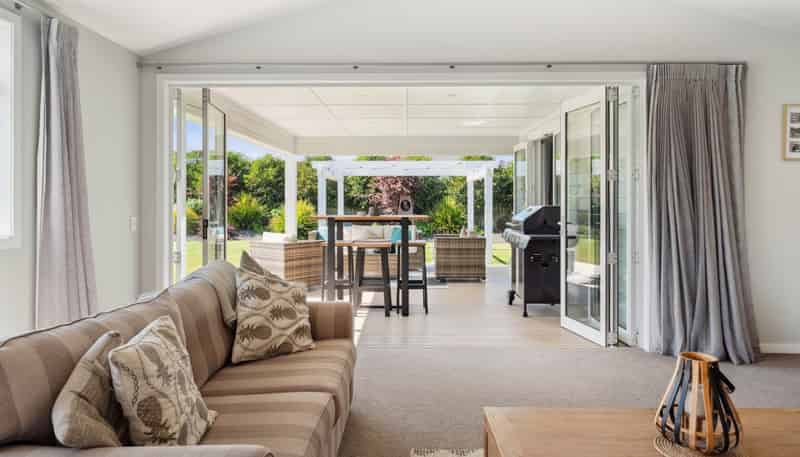 8 Pukatea Lane, Kinloch