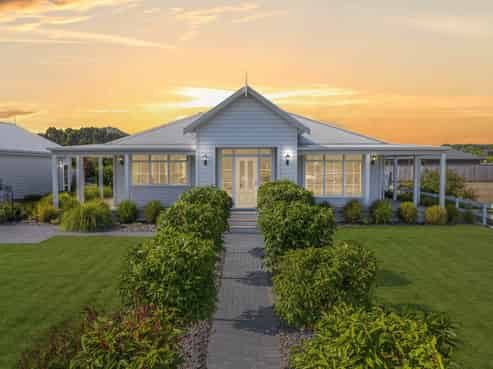 8 Pukatea Lane, Kinloch