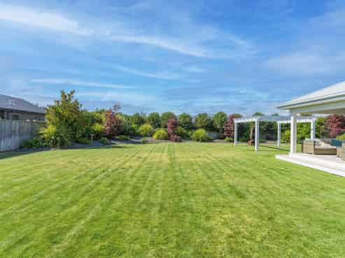 8 Pukatea Lane, Kinloch