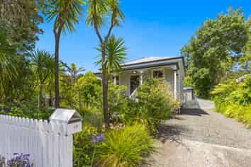 15 Pomare Road, Russell