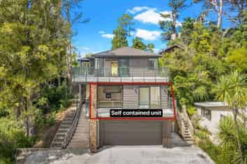 211 Victory Road, Laingholm