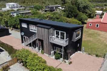 11 The Strand, Okarito