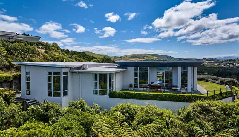 11 Winifred Way, Belmont