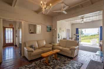 32 Toetoe Road, Otaika