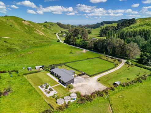 292 Waikupa Road, Okoia