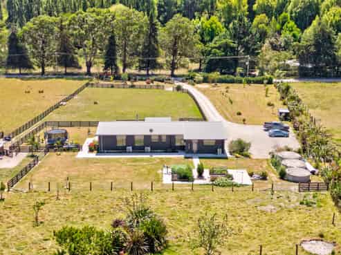 292 Waikupa Road, Okoia