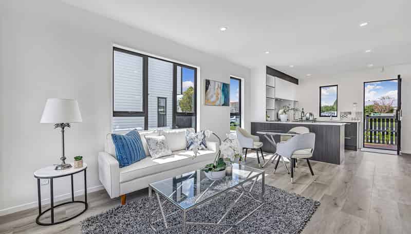 47 Beach Road, Te Atatu Peninsula