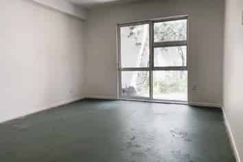 Chic 16m2 Retail Nook in Orakei Bay Village