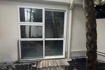 Chic 30m2 Retail Nook in Orakei Bay Village