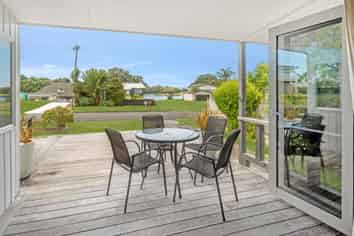37 Roretana Drive, Athenree