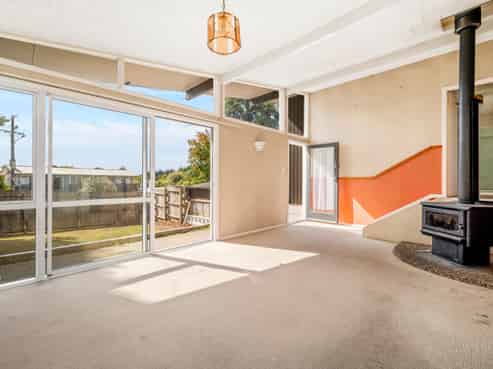 56 Edmund Road, Mangakakahi