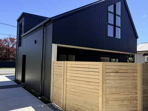 152A-C Hills Road, Edgeware