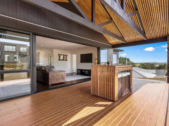 16 Matara Avenue, Maraetai