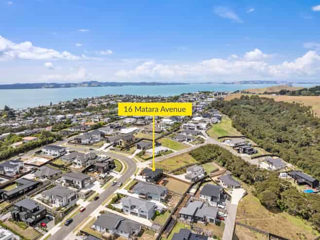 16 Matara Avenue, Maraetai