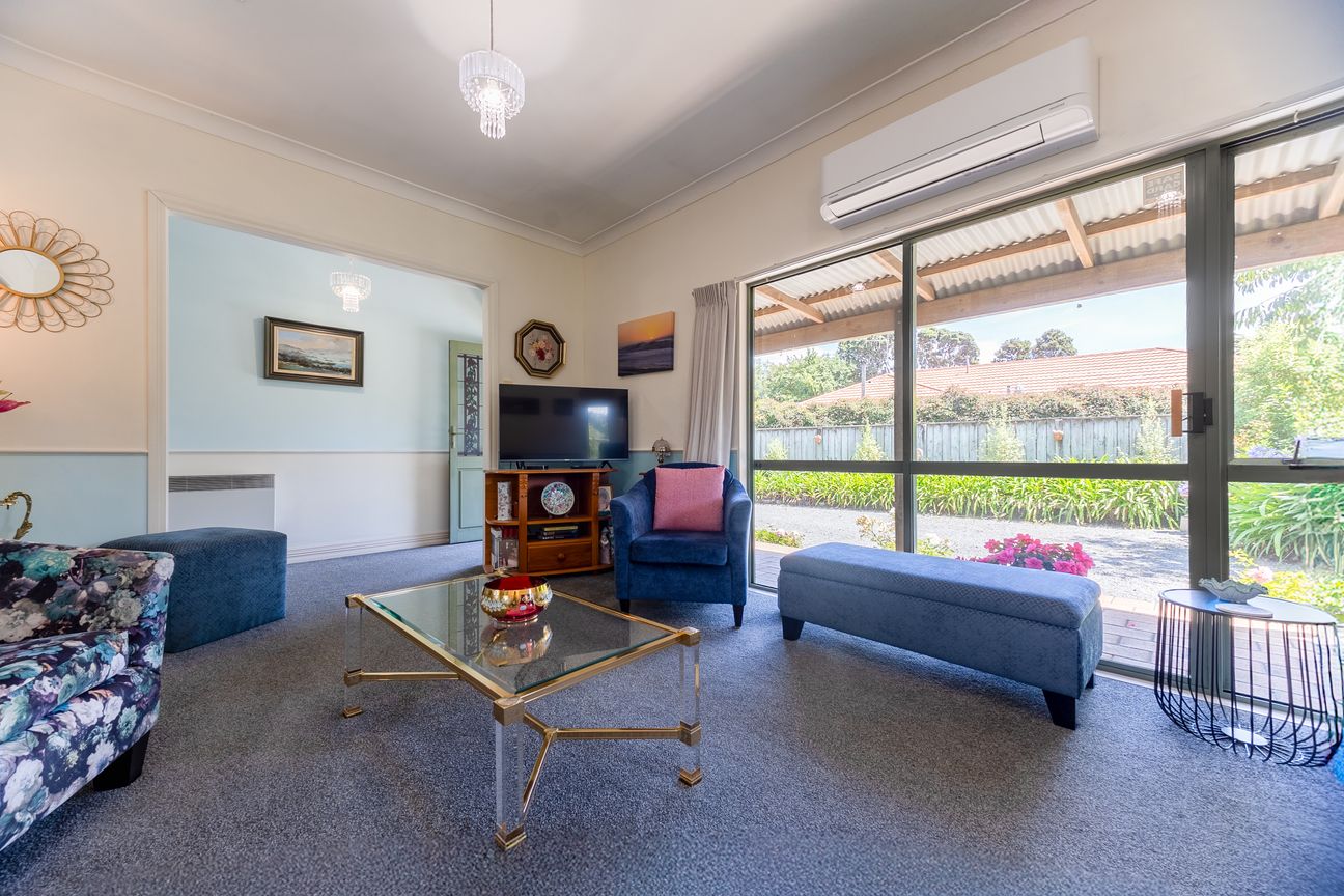 TIMELESS CHARM, PRIME LOCATION - Vista 5