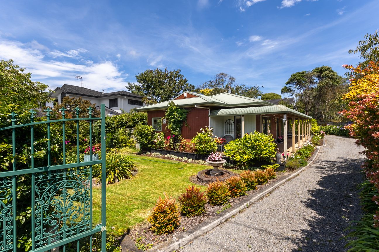 TIMELESS CHARM, PRIME LOCATION - Vista 3