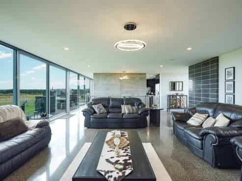 89 Sunrise Drive, Seaward Bush