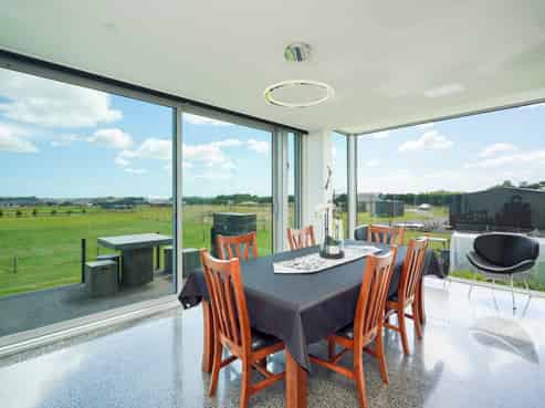 89 Sunrise Drive, Seaward Bush