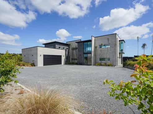 89 Sunrise Drive, Seaward Bush
